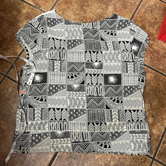 Comme Toi Black and White Patterned Women's Top with Orange Piping - Picture 4 of 4